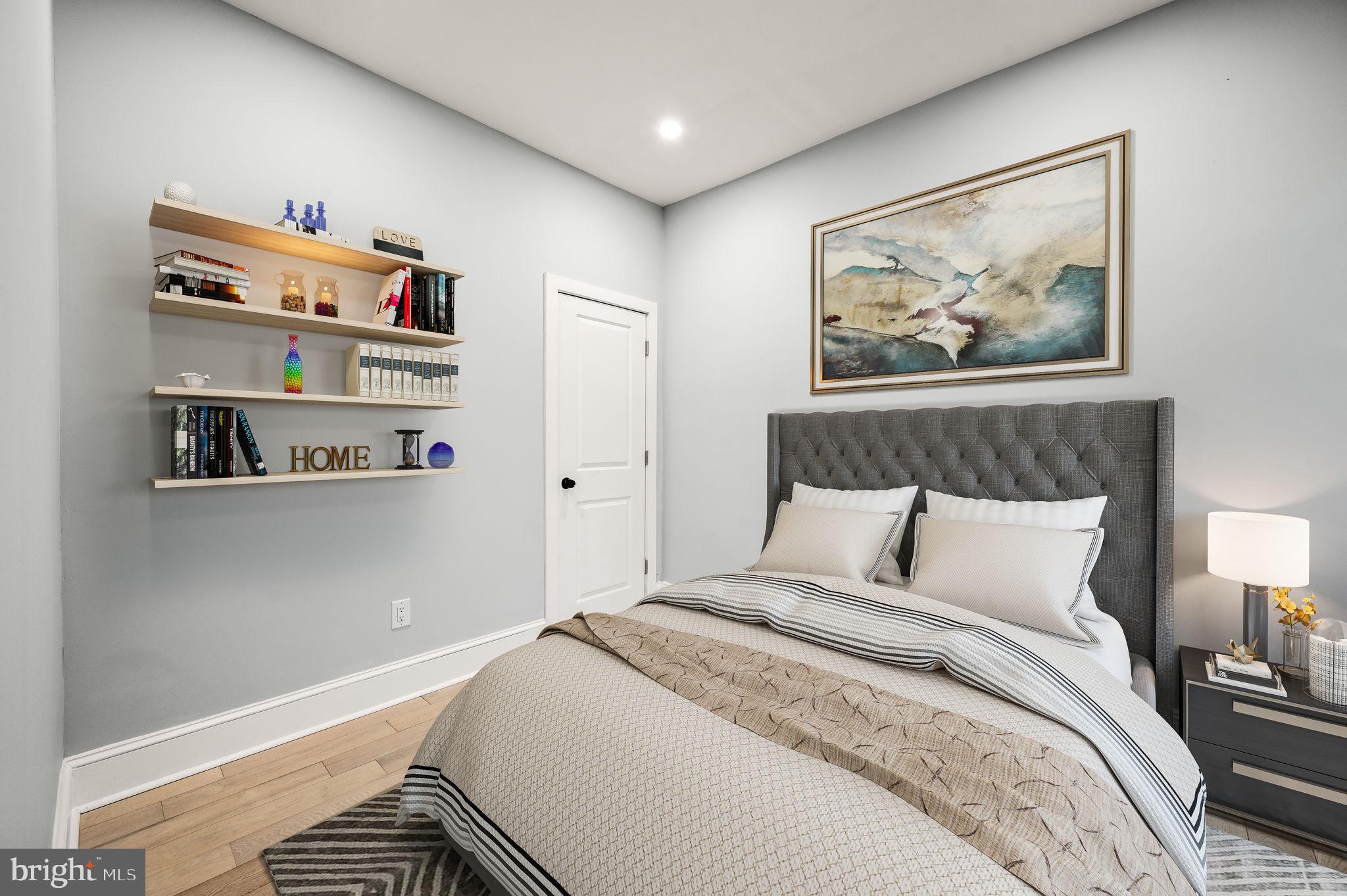 PORT RICHMOND - Residential