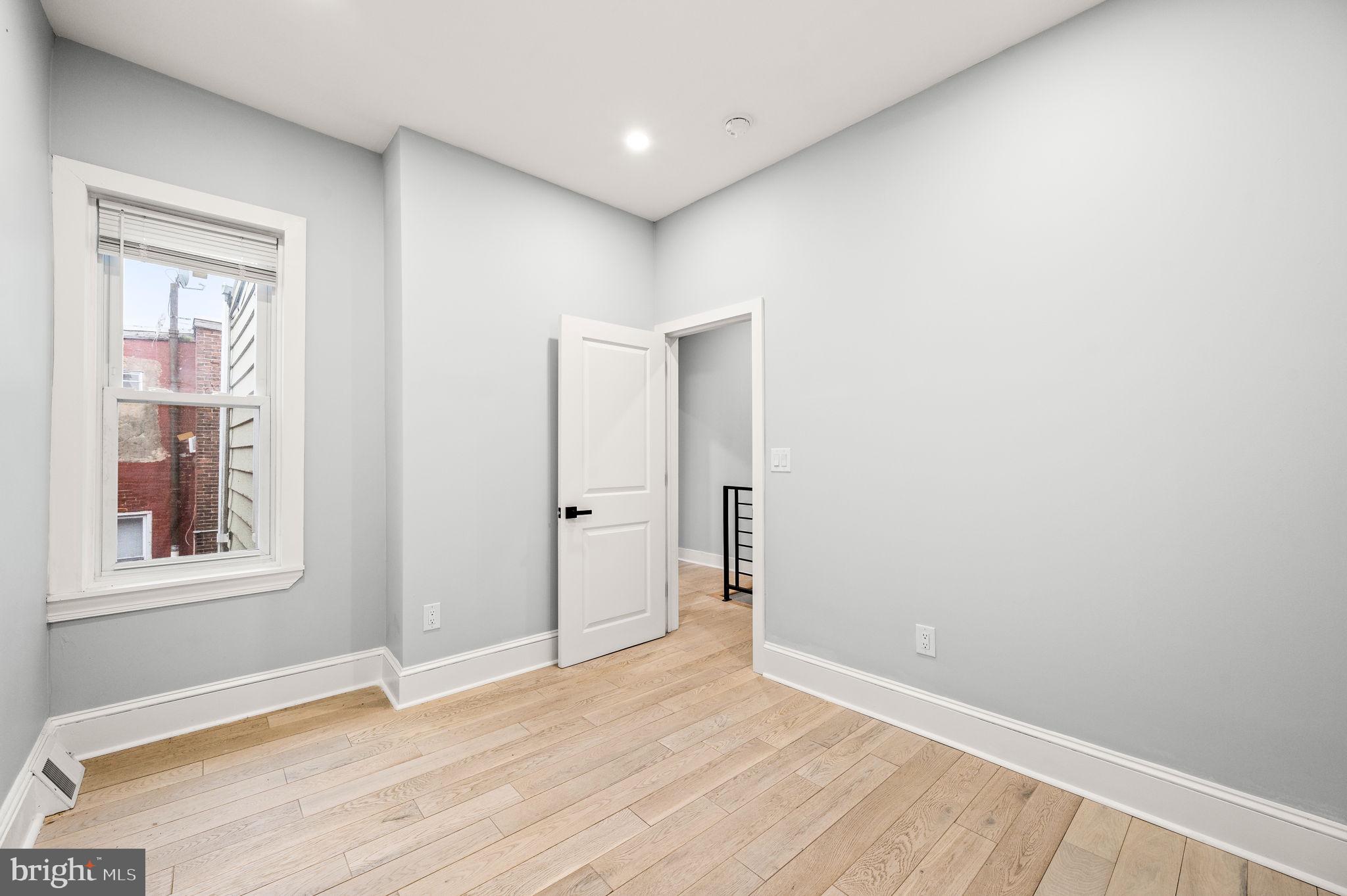 PORT RICHMOND - Residential