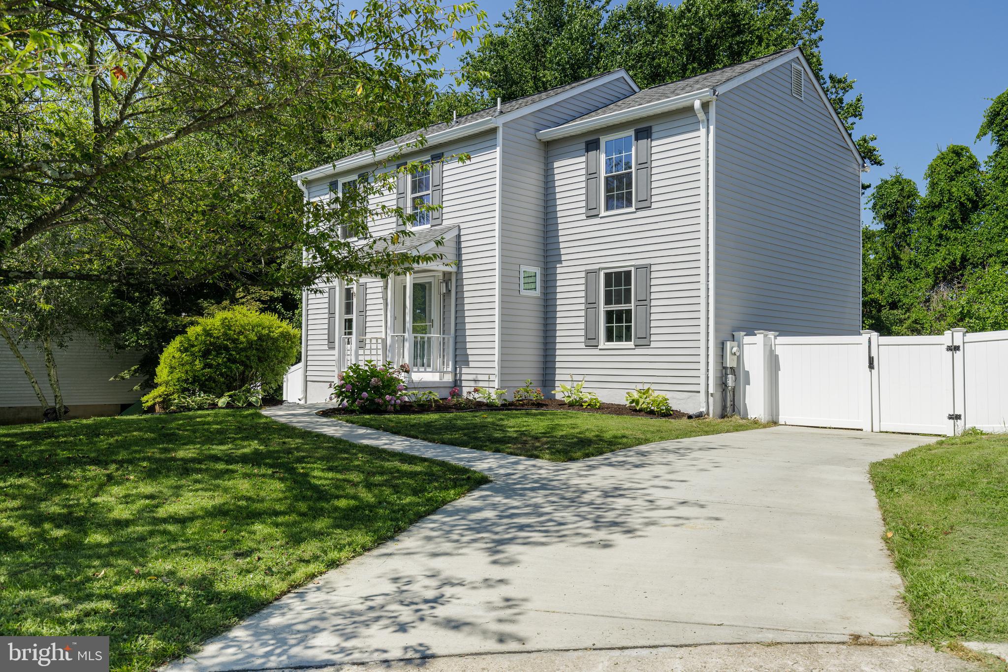 PERRY HALL - Residential