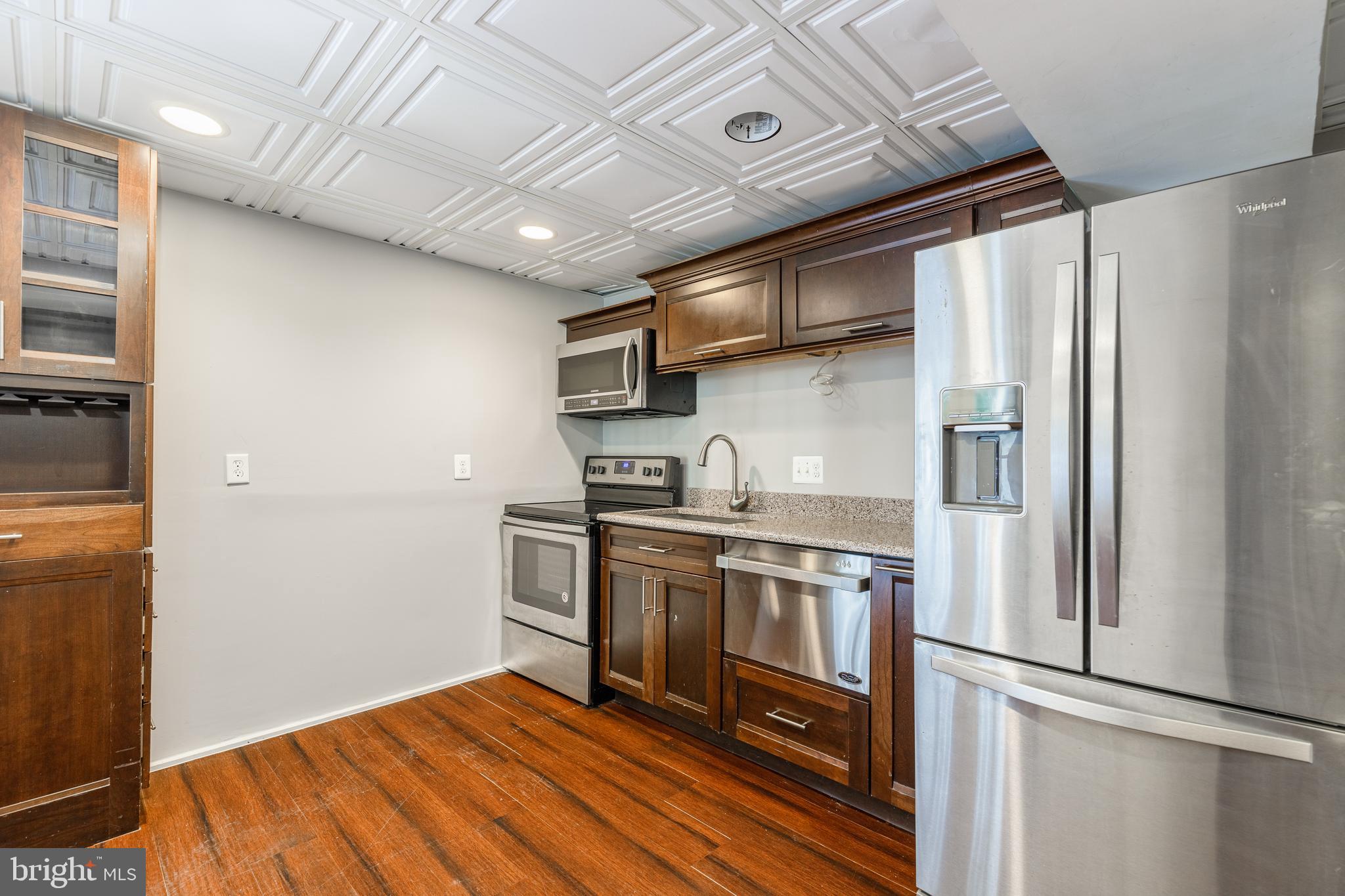 PERRY HALL - Residential