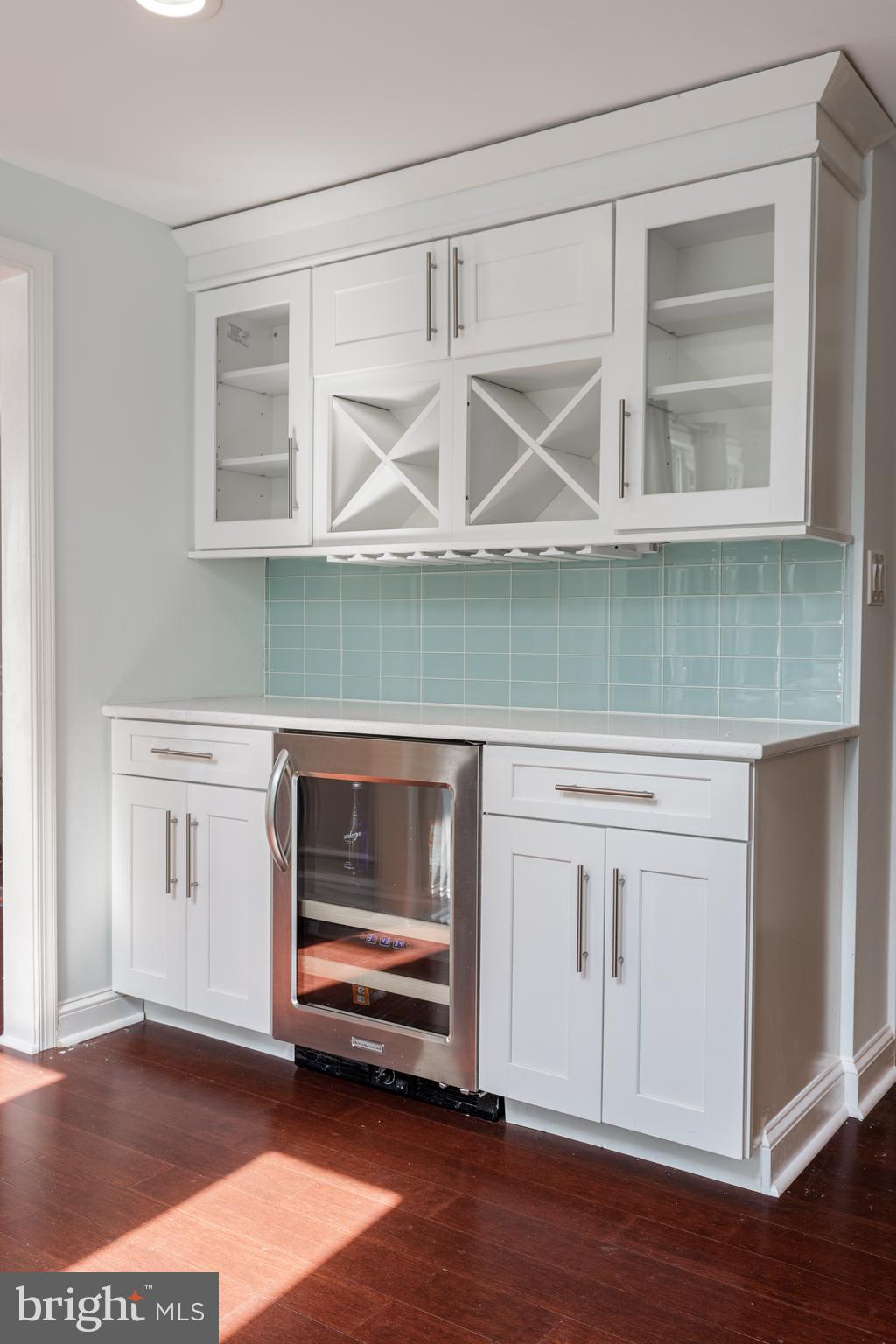 PERRY HALL - Residential