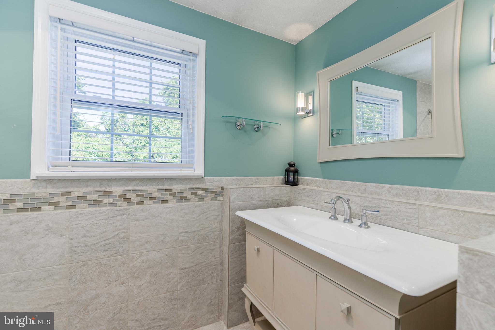 PERRY HALL - Residential