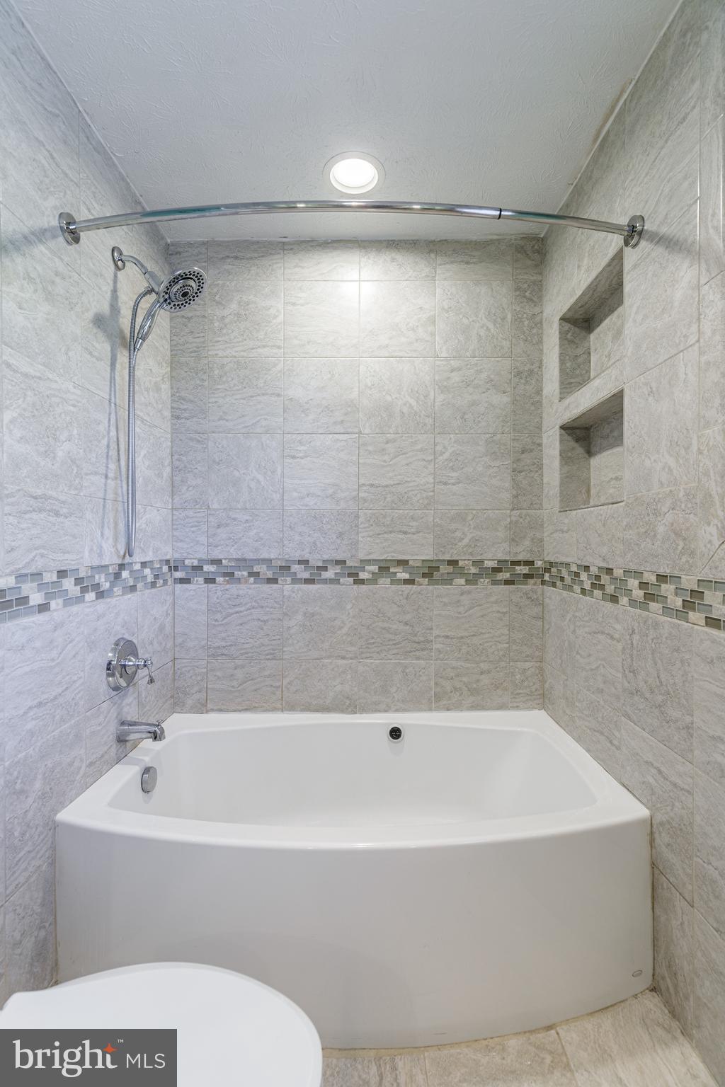 PERRY HALL - Residential