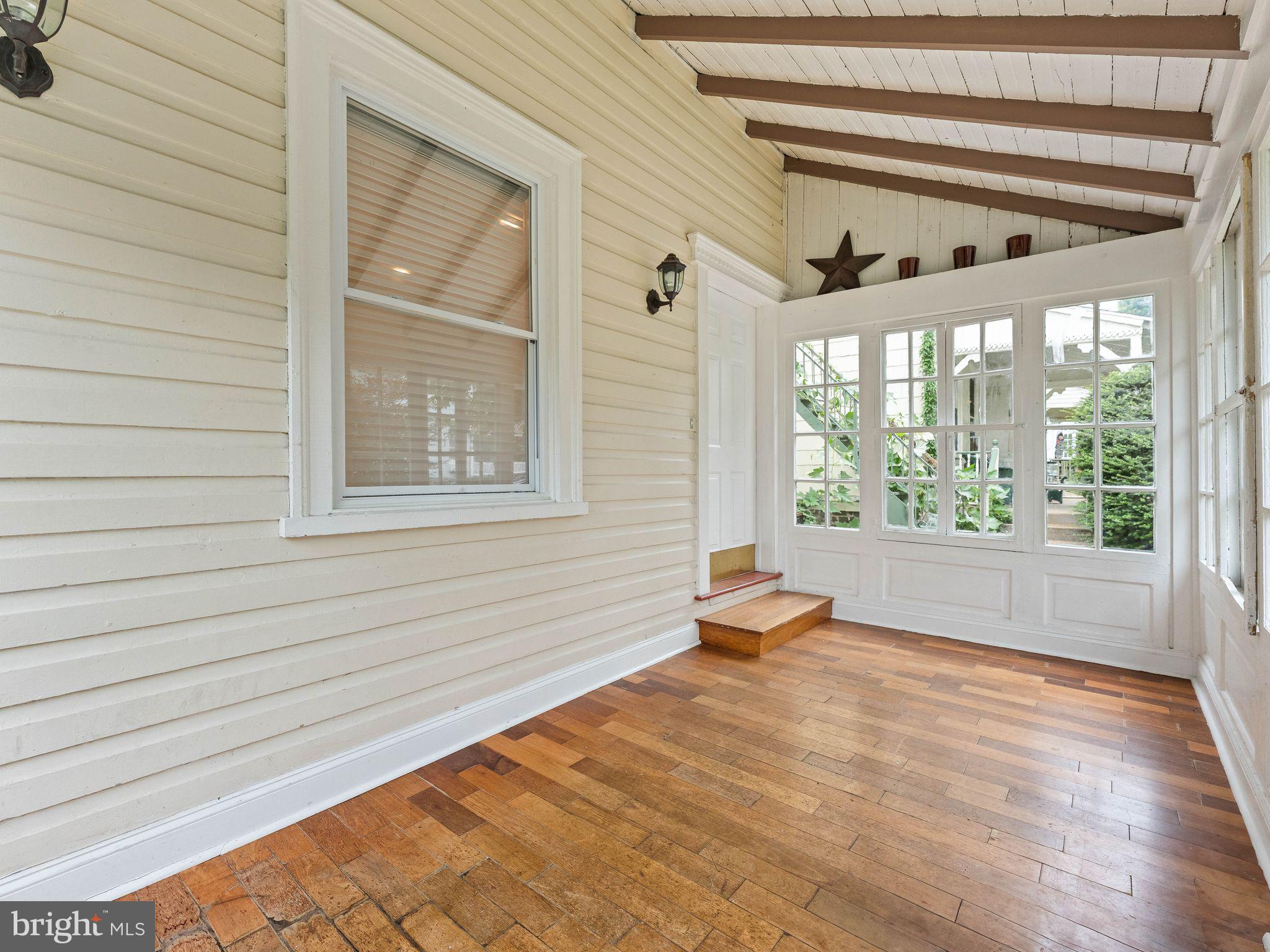 316 LOCUST AVENUE