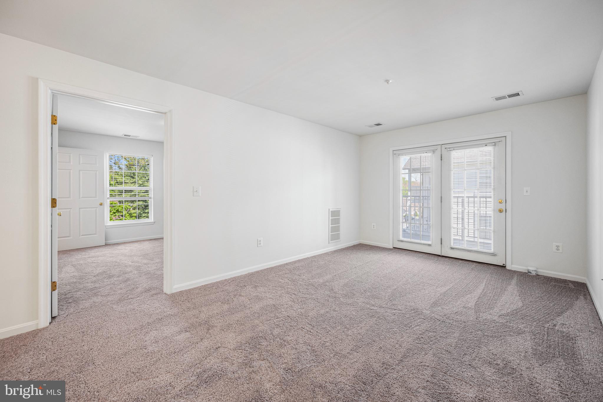 WINIFRED MANOR - Residential