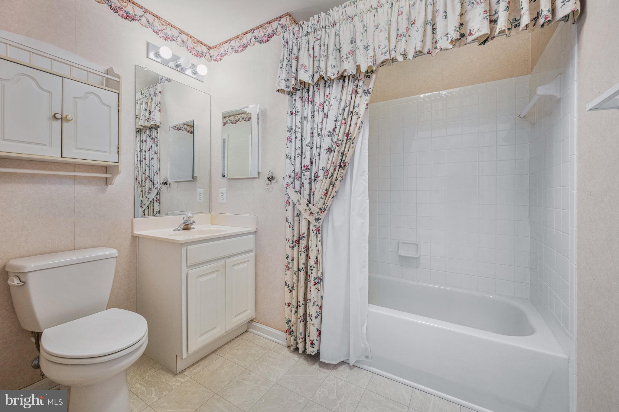 WINIFRED MANOR - Residential