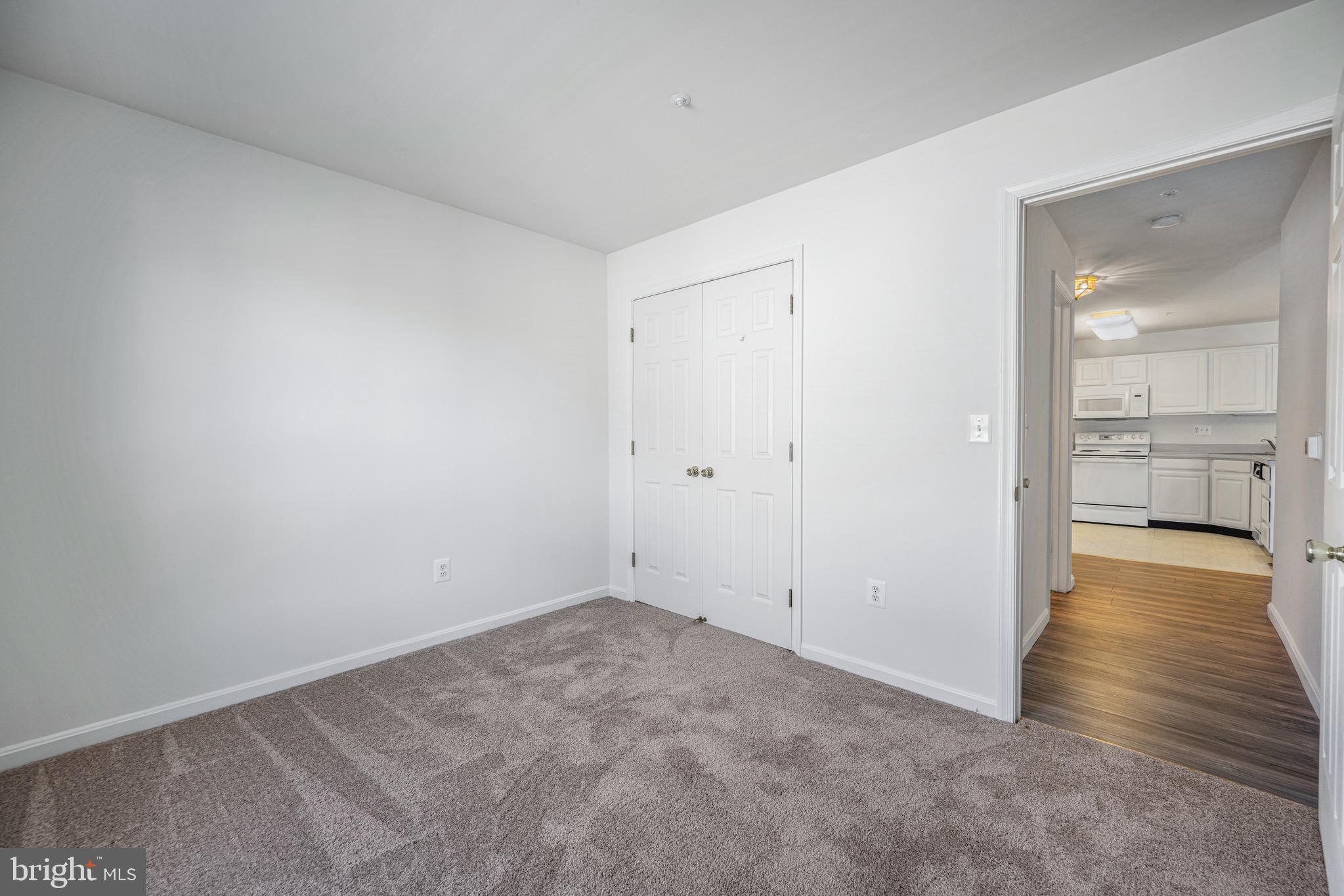 WINIFRED MANOR - Residential