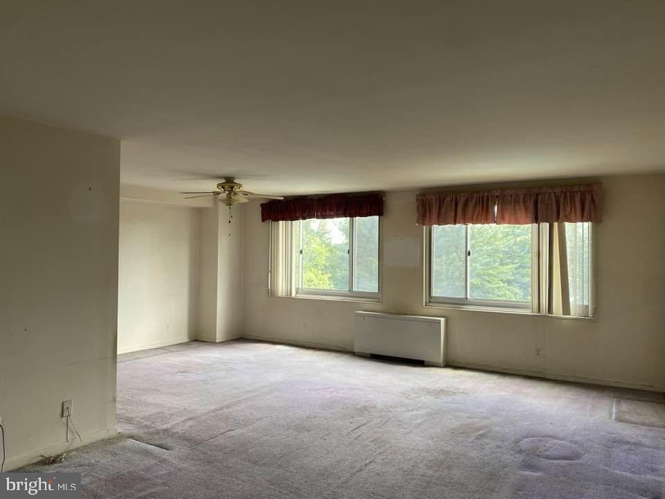 1900 LYTTONSVILLE ROAD 914