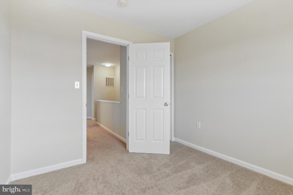 SYCAMORE HILL - Residential Lease