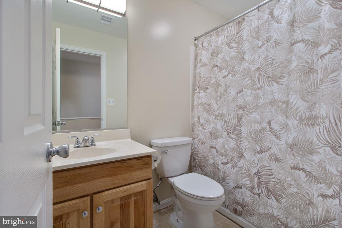 SYCAMORE HILL - Residential Lease