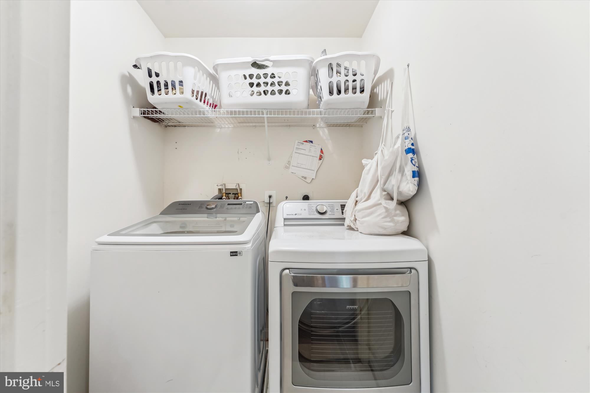 TANTALLON SQUARE - Residential