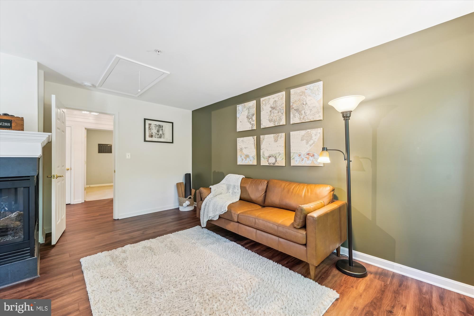 TANTALLON SQUARE - Residential