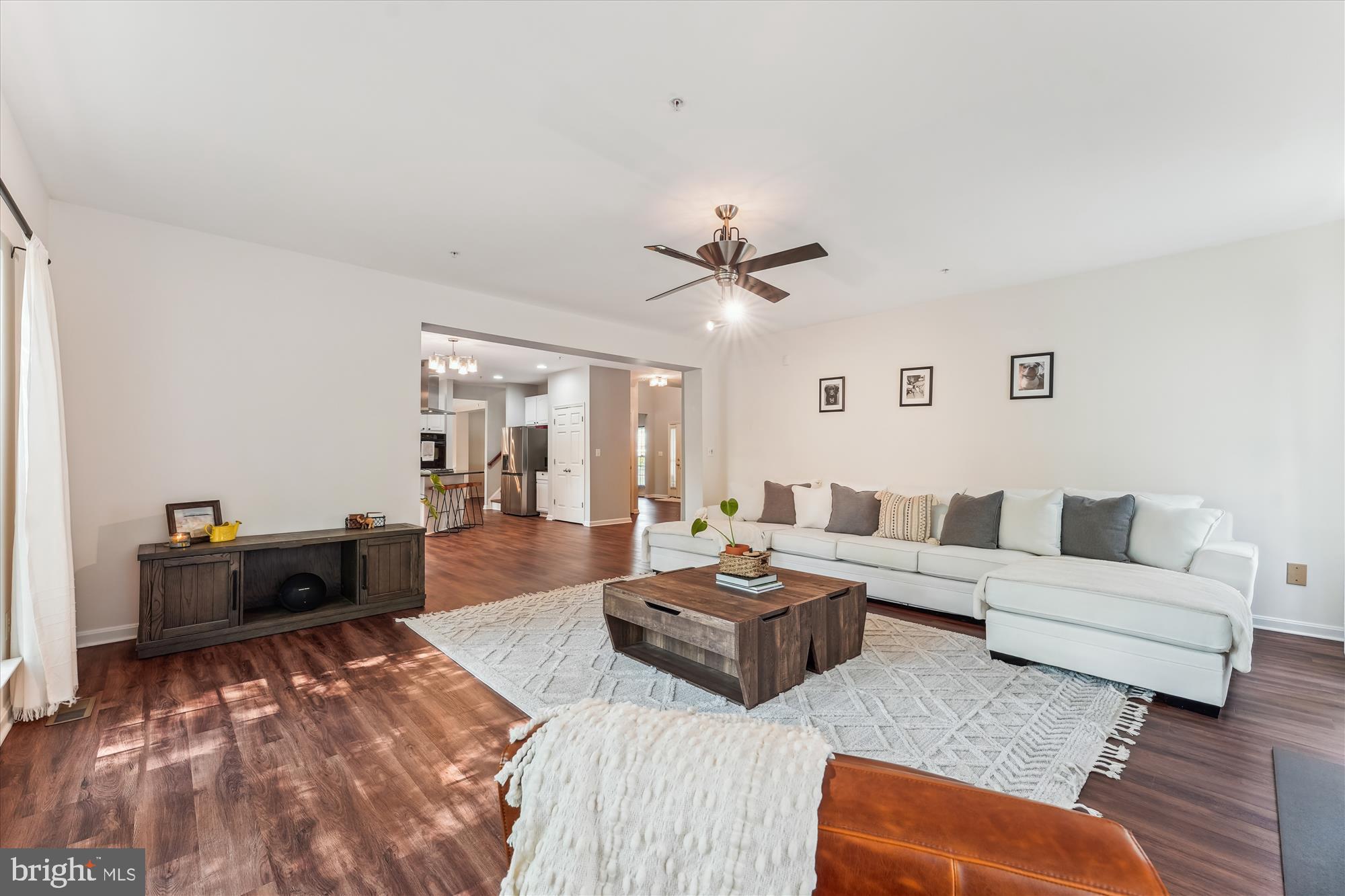 TANTALLON SQUARE - Residential