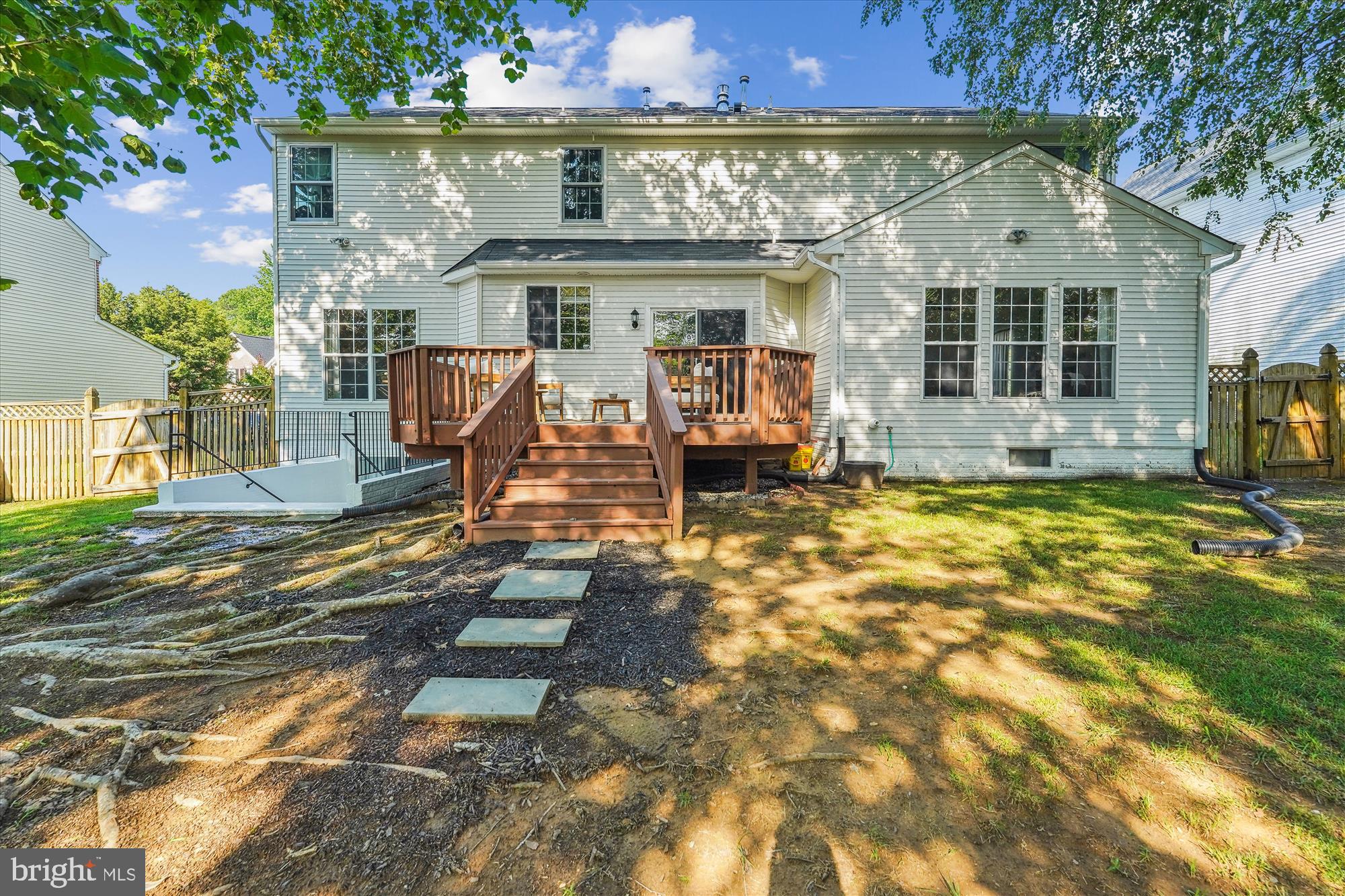 TANTALLON SQUARE - Residential