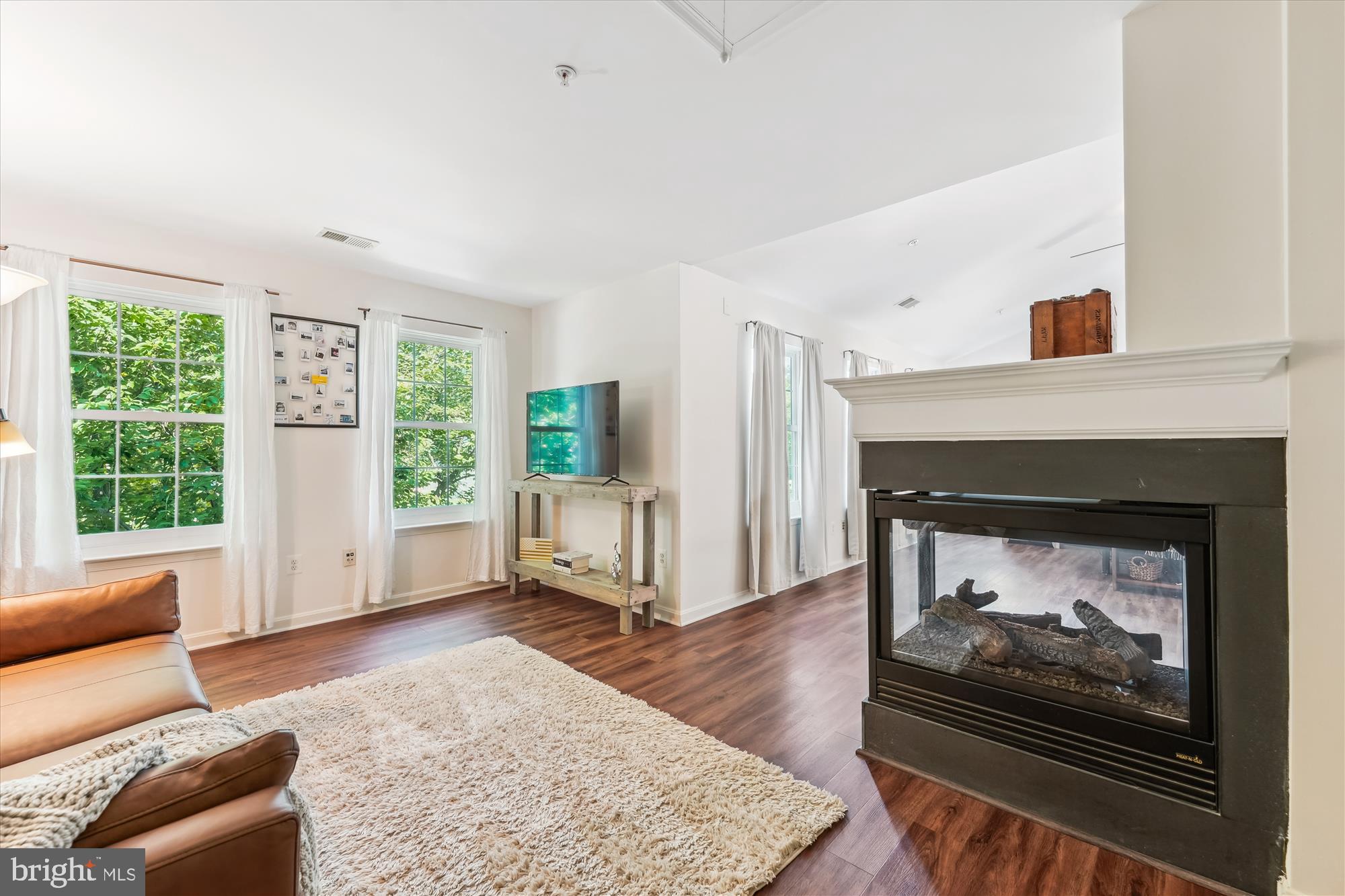 TANTALLON SQUARE - Residential