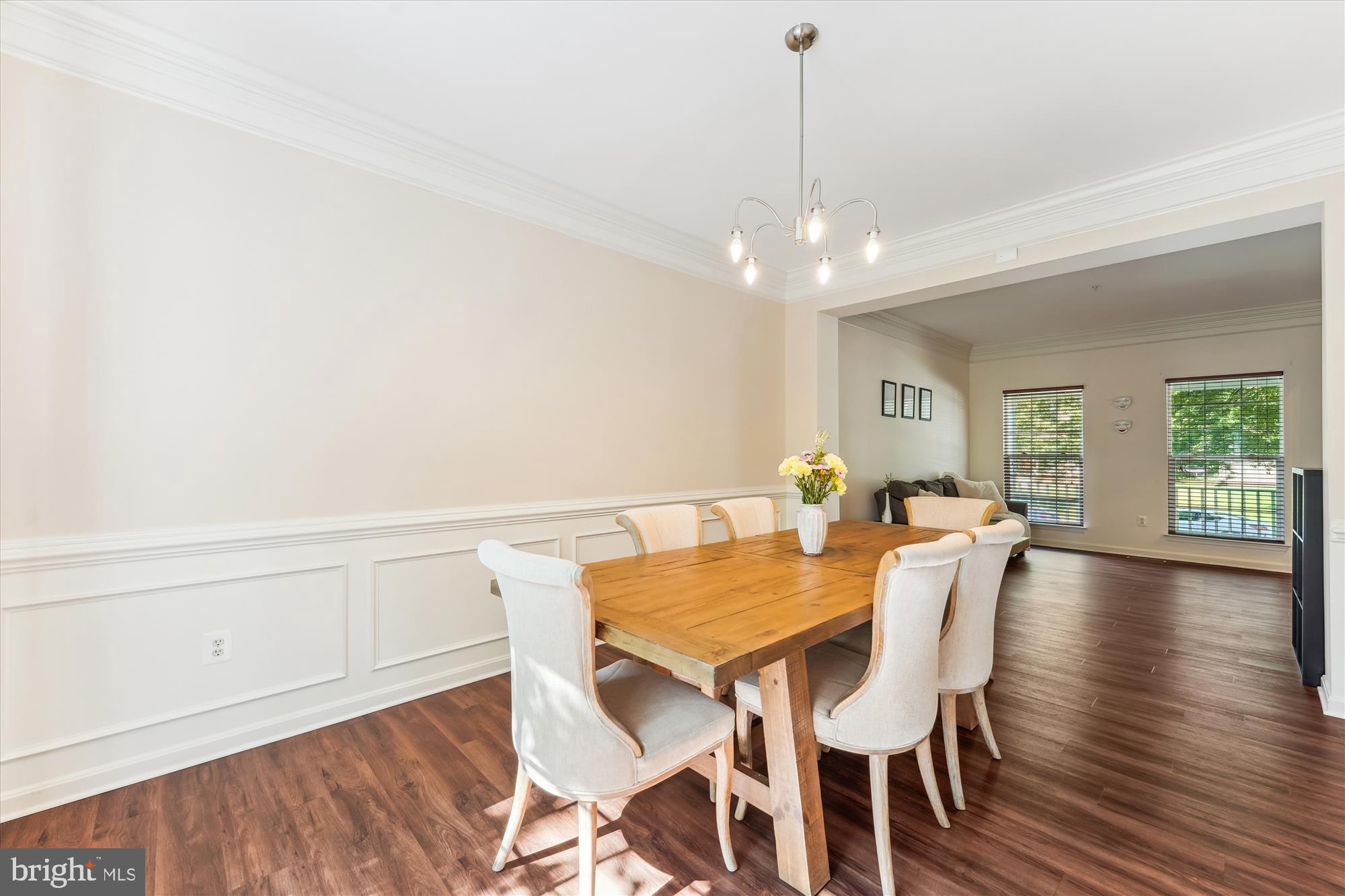 TANTALLON SQUARE - Residential