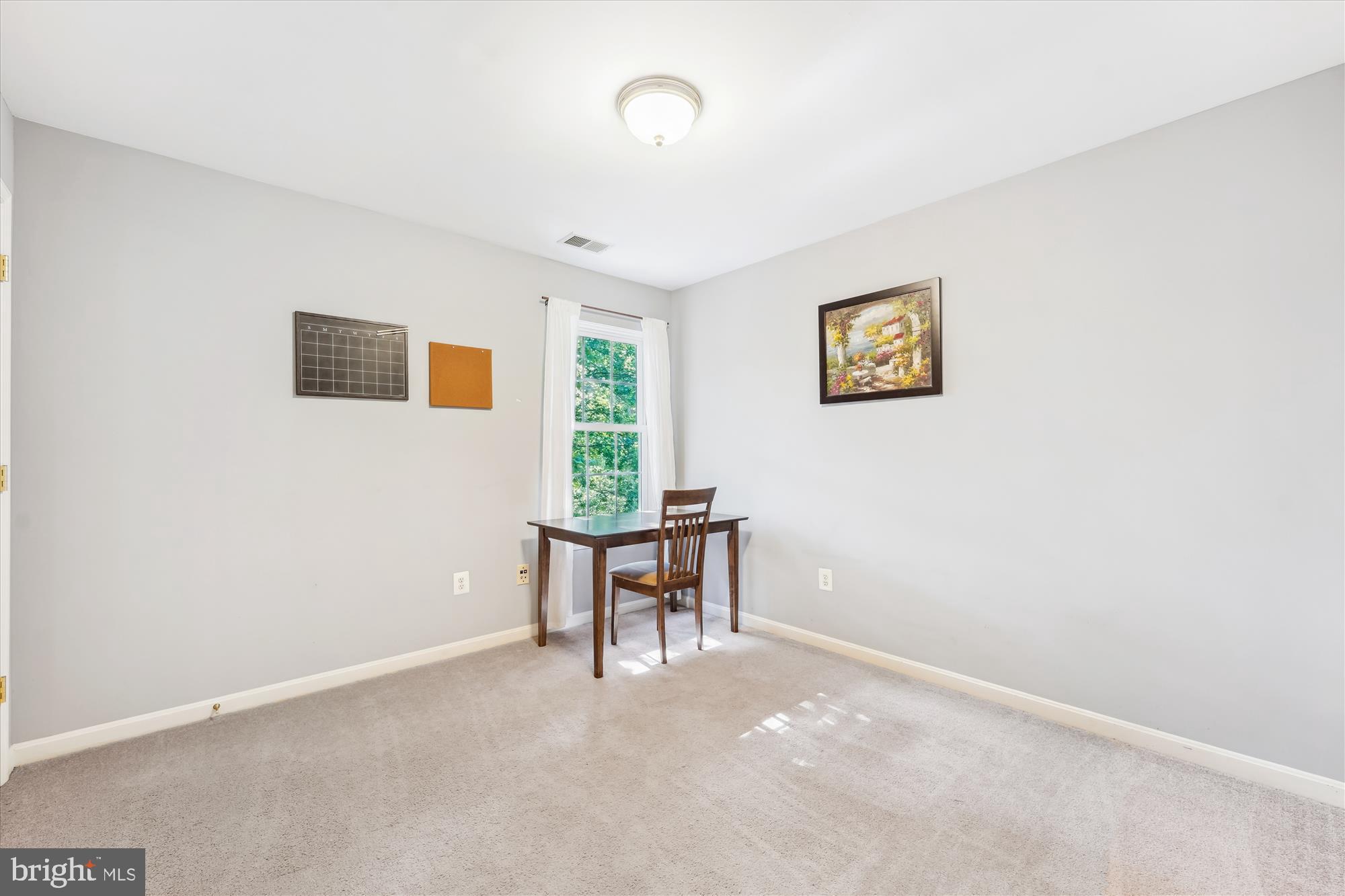 TANTALLON SQUARE - Residential