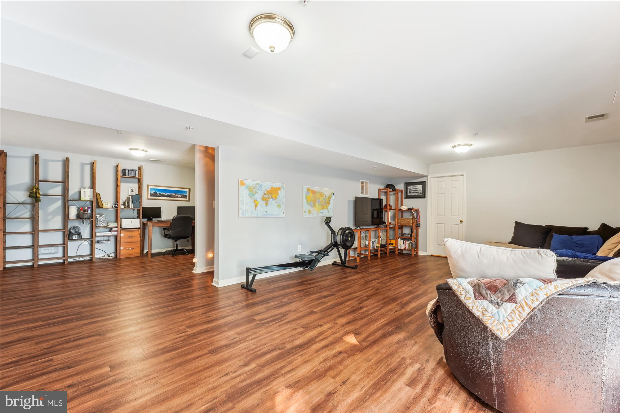 TANTALLON SQUARE - Residential