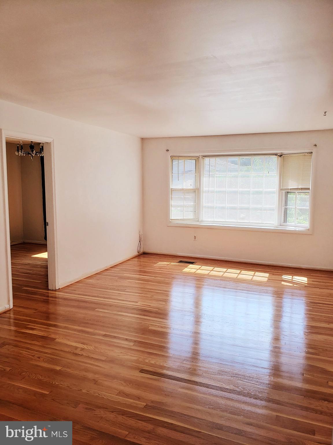 GLENMONT HILLS - Residential Lease