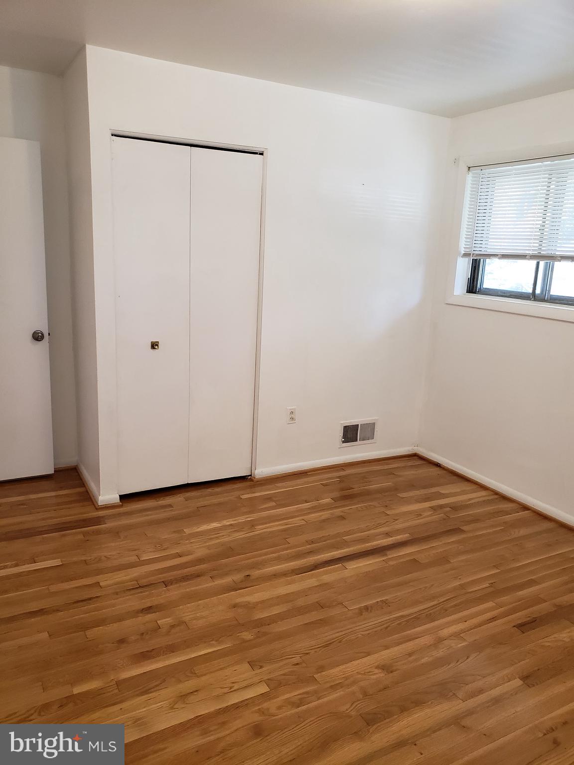 GLENMONT HILLS - Residential Lease