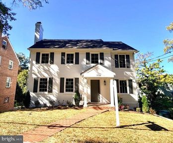 Single Family Residence at 3722 13TH STREET NE