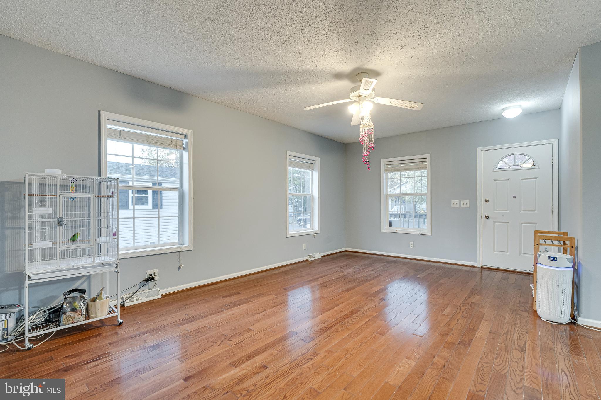 MEADOWS OF CHANTILLY - Residential