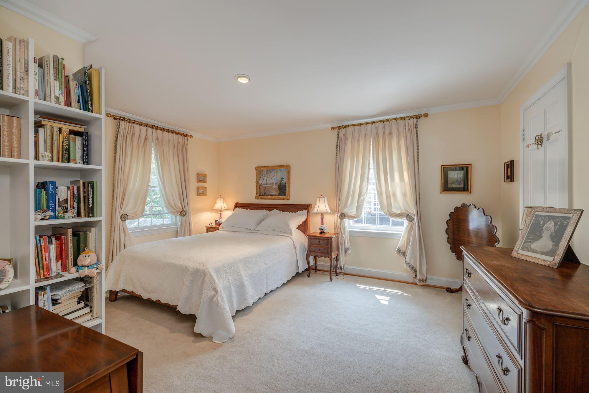 CHEVY CHASE - Residential