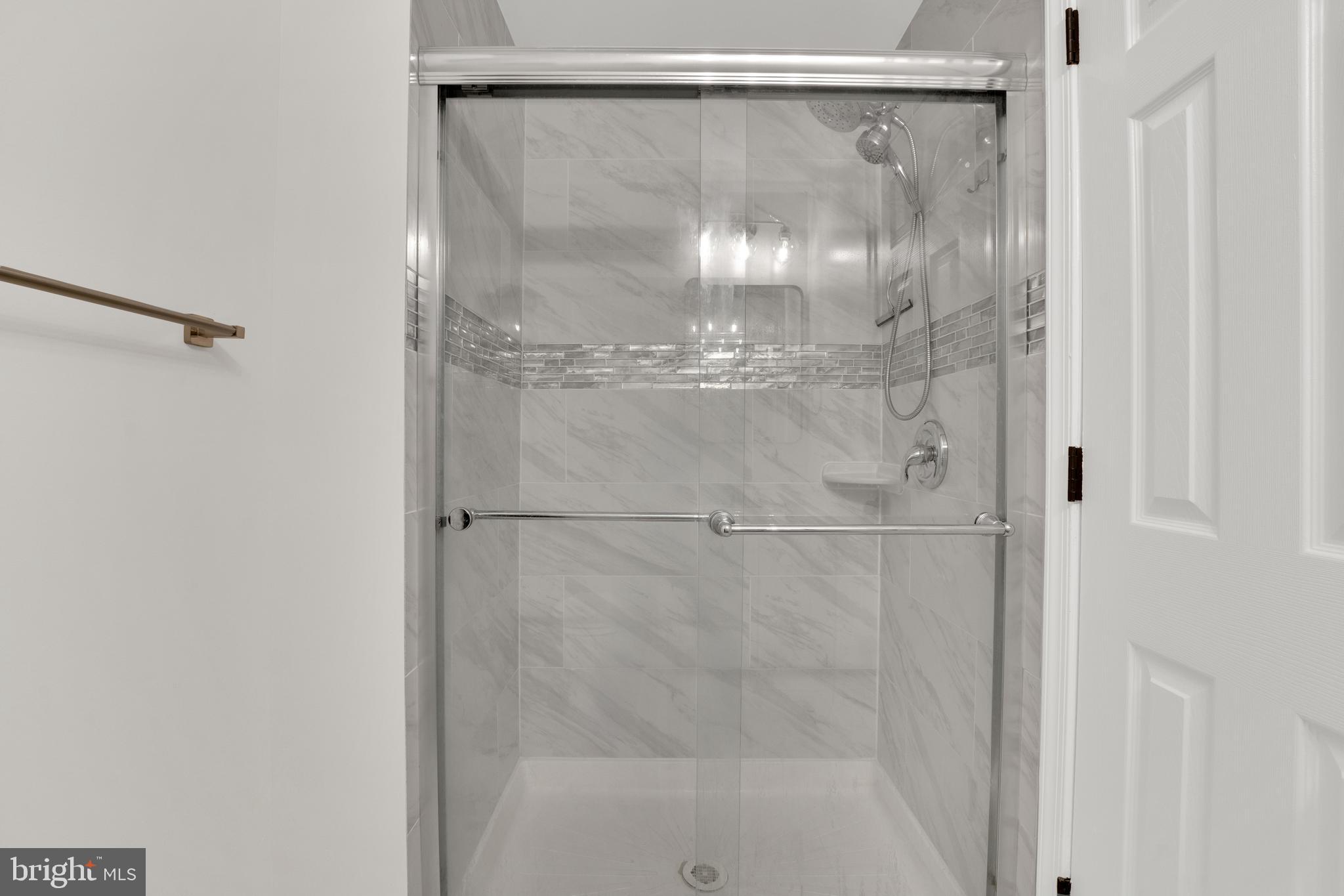 PROSPECT KNOLLS - Residential