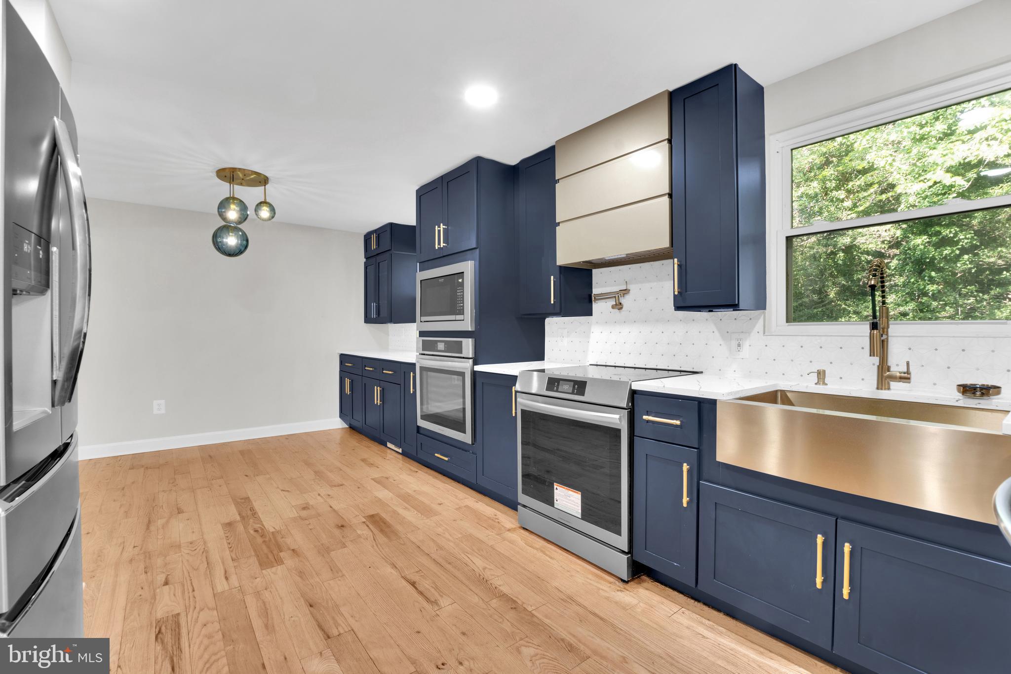 PROSPECT KNOLLS - Residential