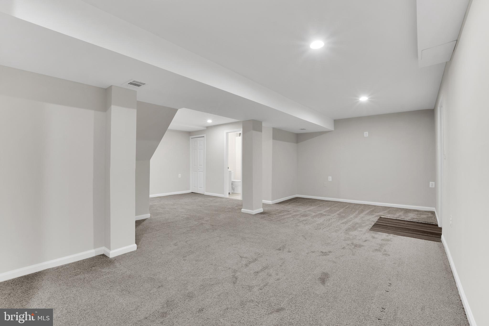 PROSPECT KNOLLS - Residential