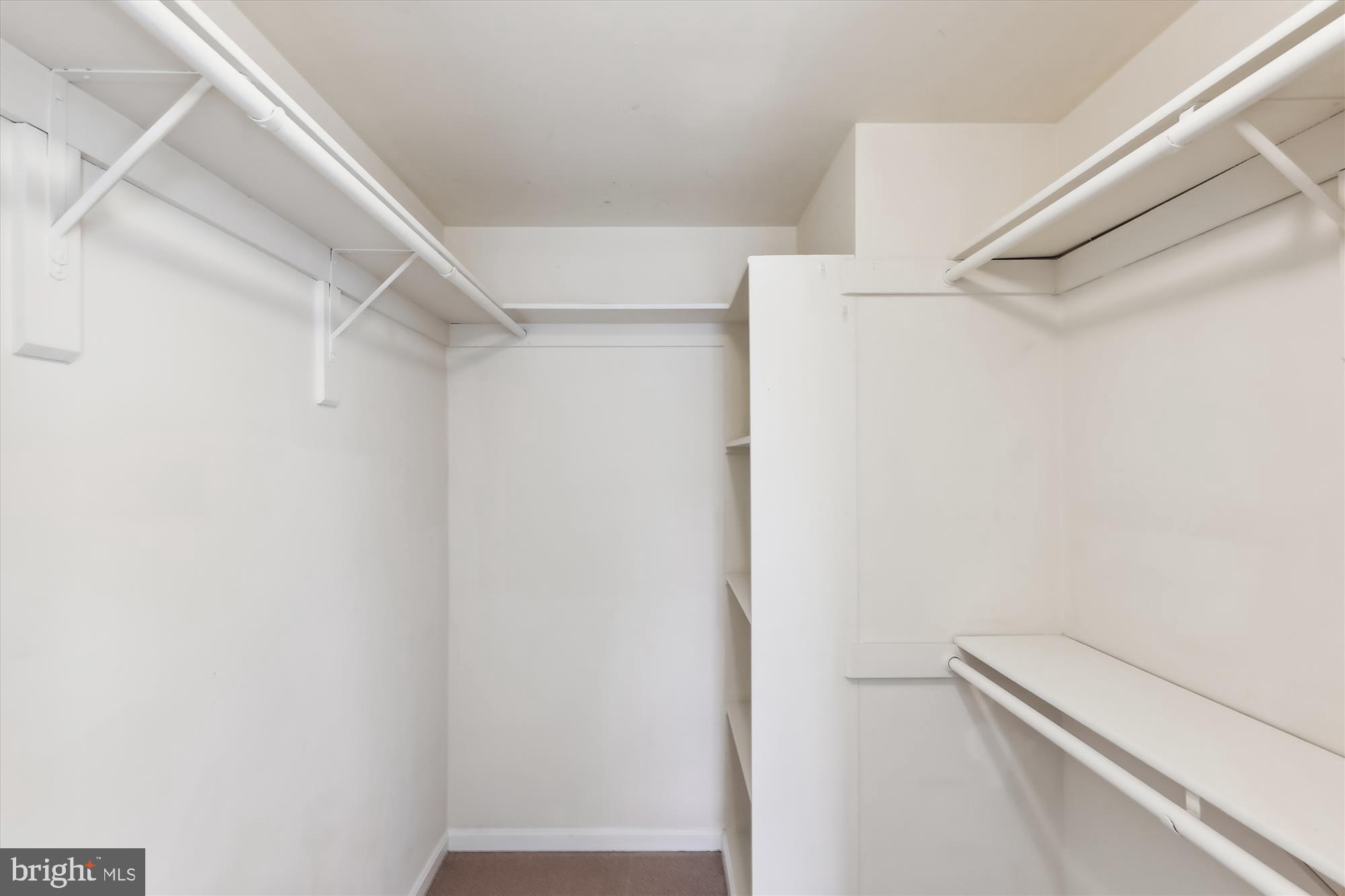 KINGSTOWNE - Residential