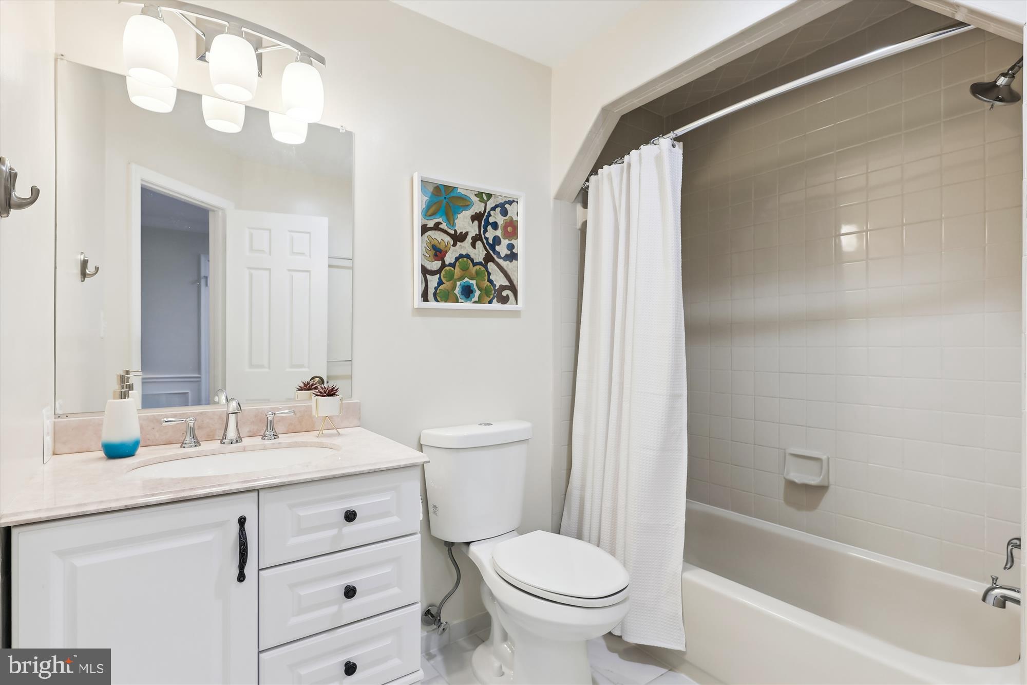 KINGSTOWNE - Residential