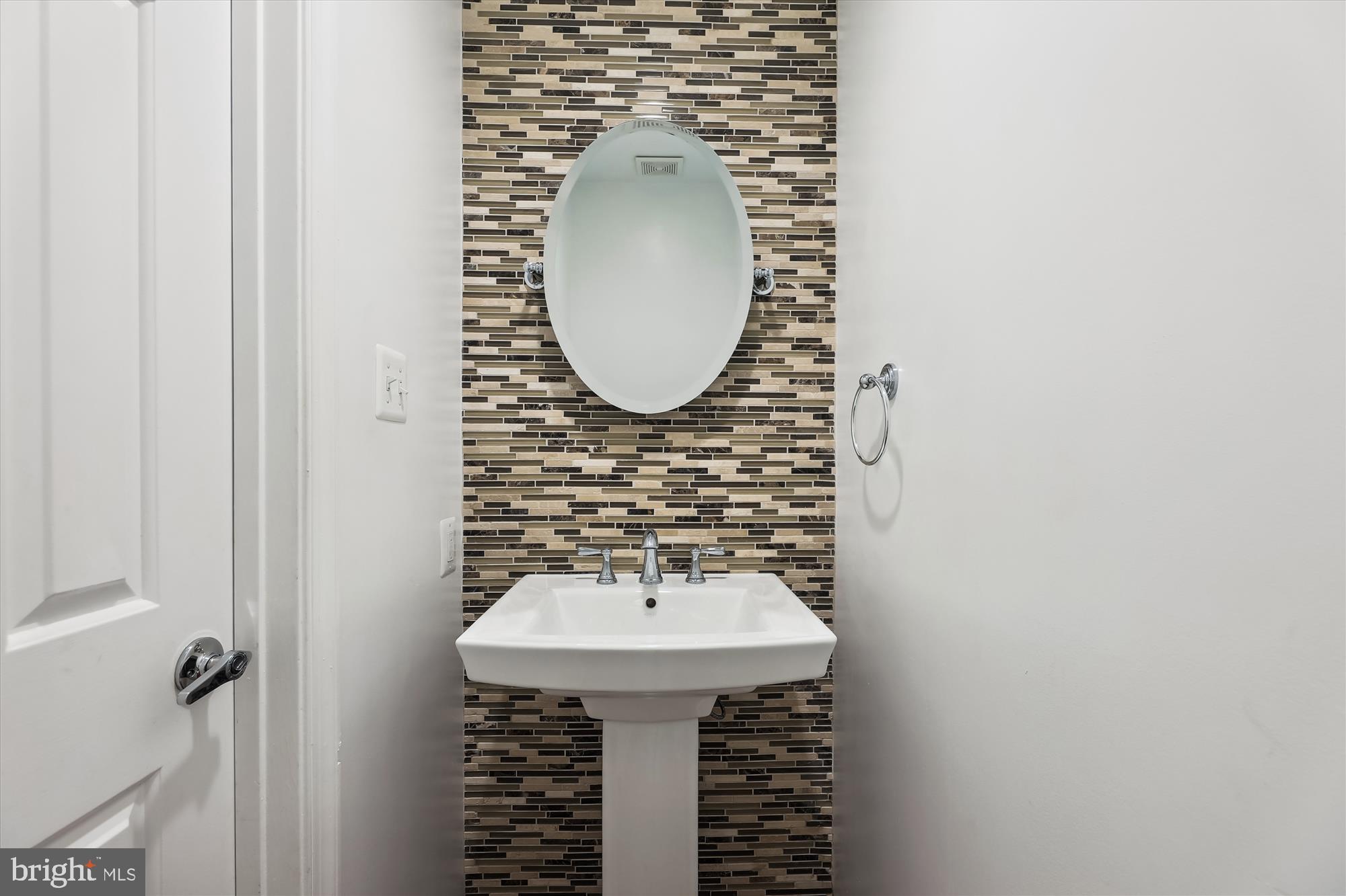 KINGSTOWNE - Residential