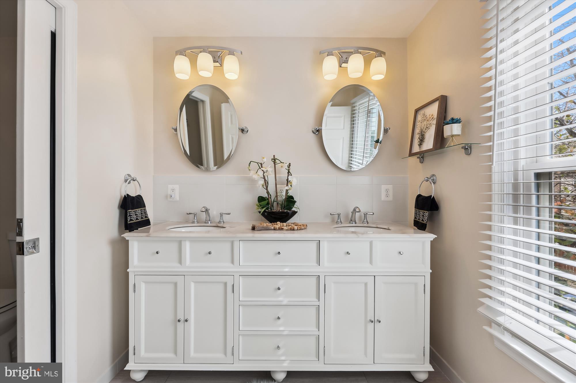 KINGSTOWNE - Residential