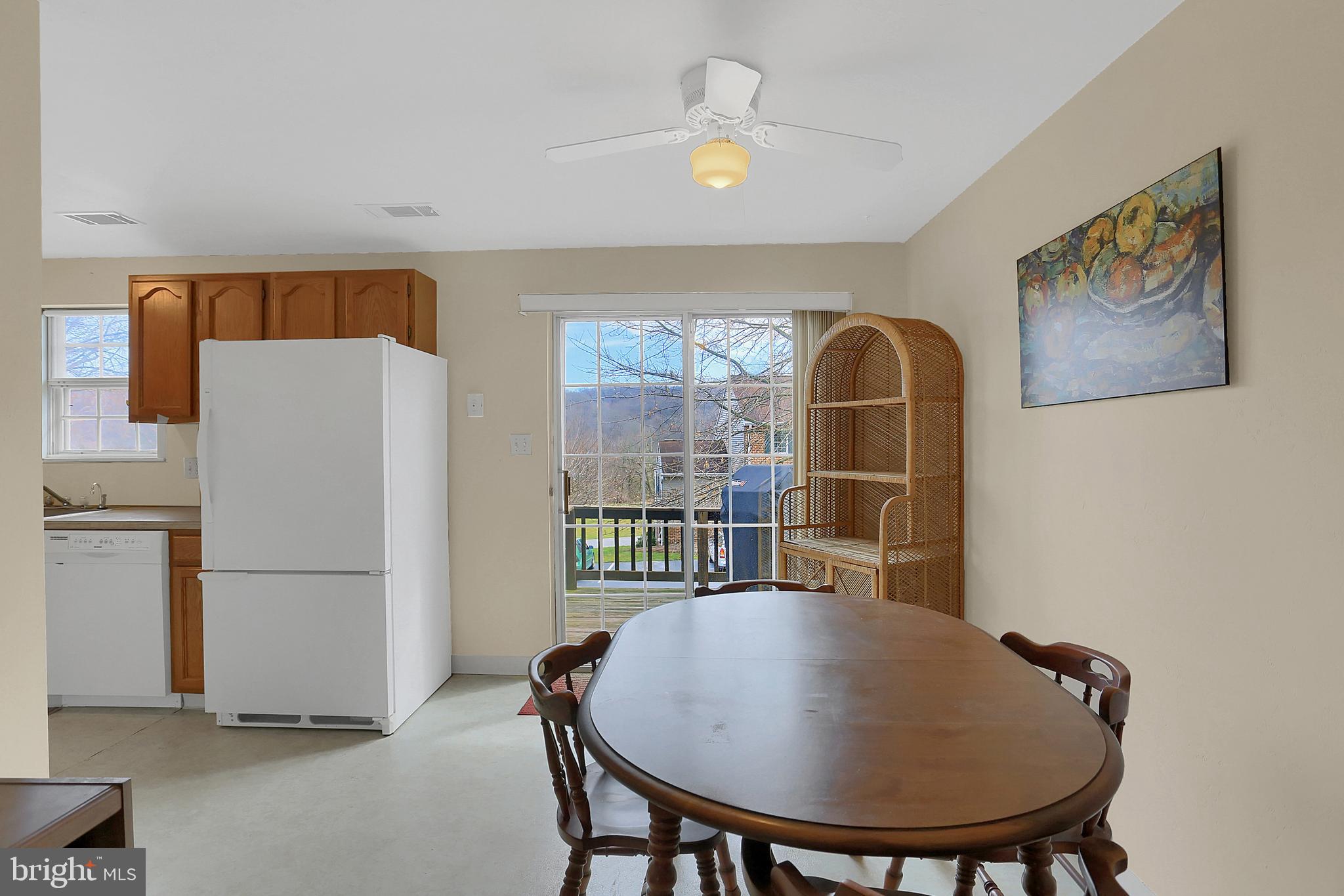 COOL CREEK CONDOS - Residential