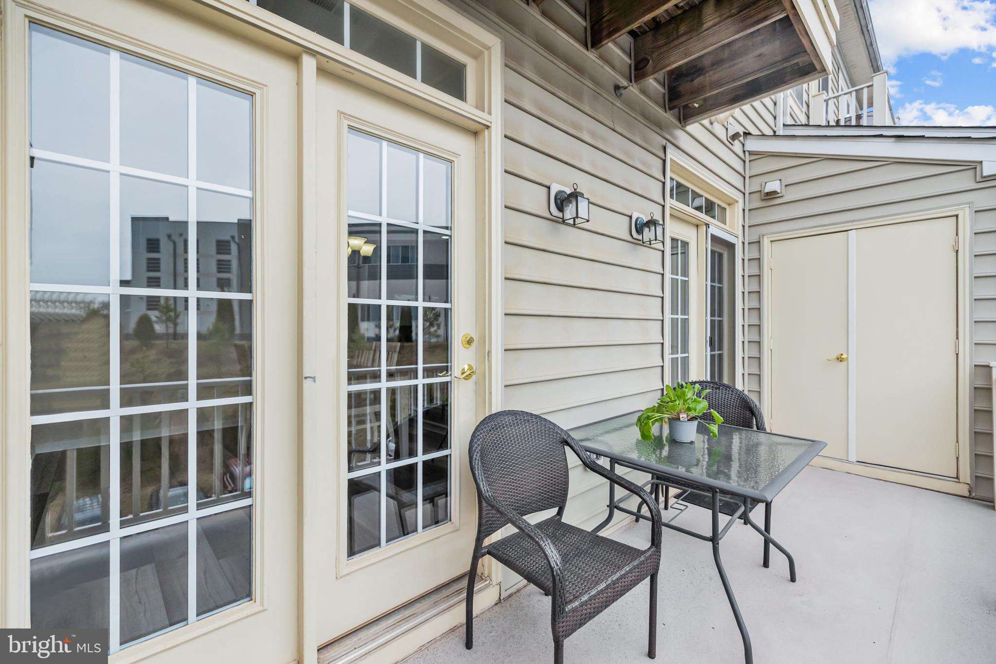 VILLAGE PLACE - Residential