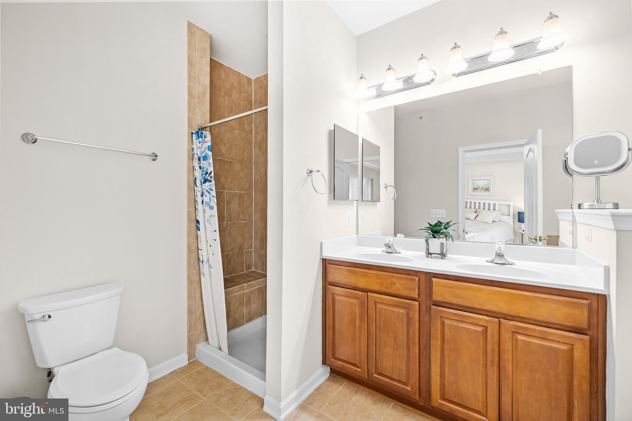 VILLAGE PLACE - Residential