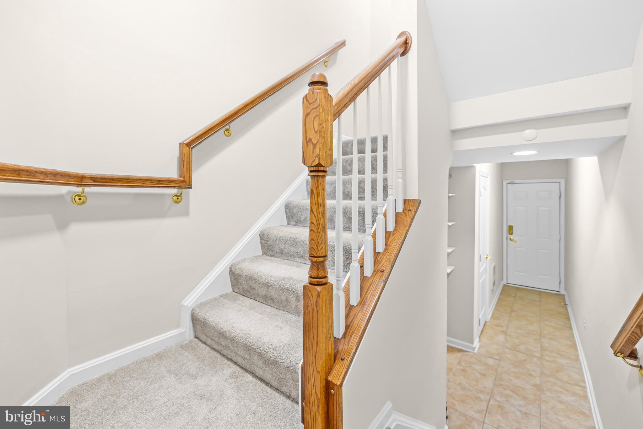 VILLAGE PLACE - Residential