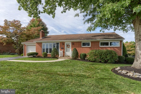 Homes For Sale - 1005 S 2nd Avenue<br/> LEBANON, PA 17042