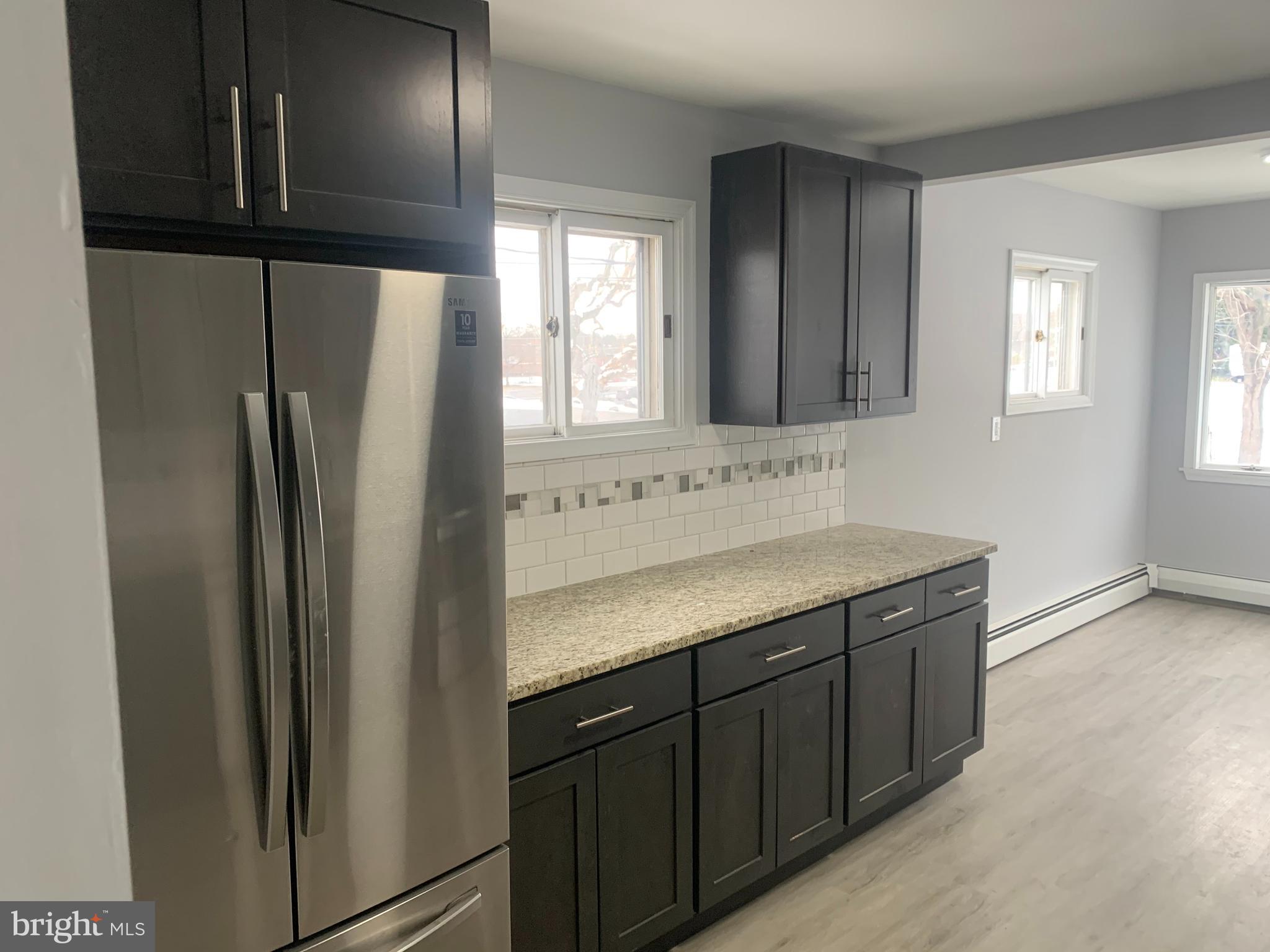 MIDDLE RIVER - Residential Lease