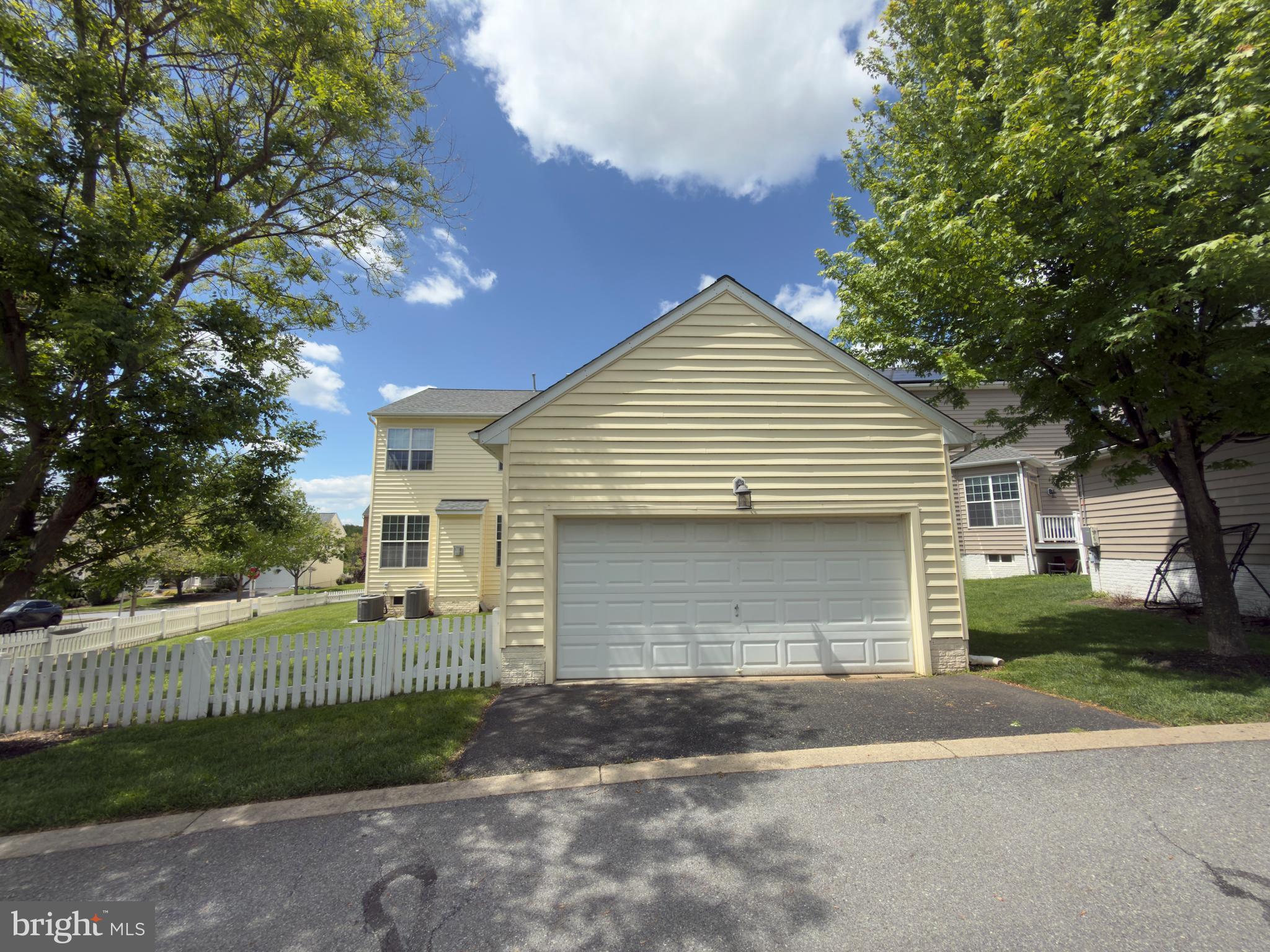 GREENWAY VILLAGE - Residential