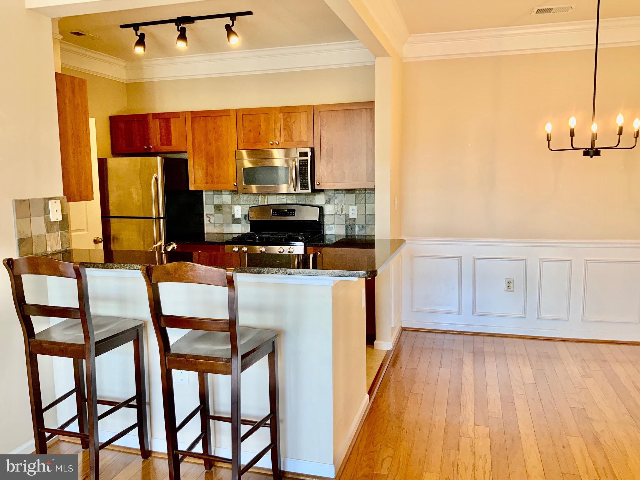 STRATFORD CLUB - Residential Lease