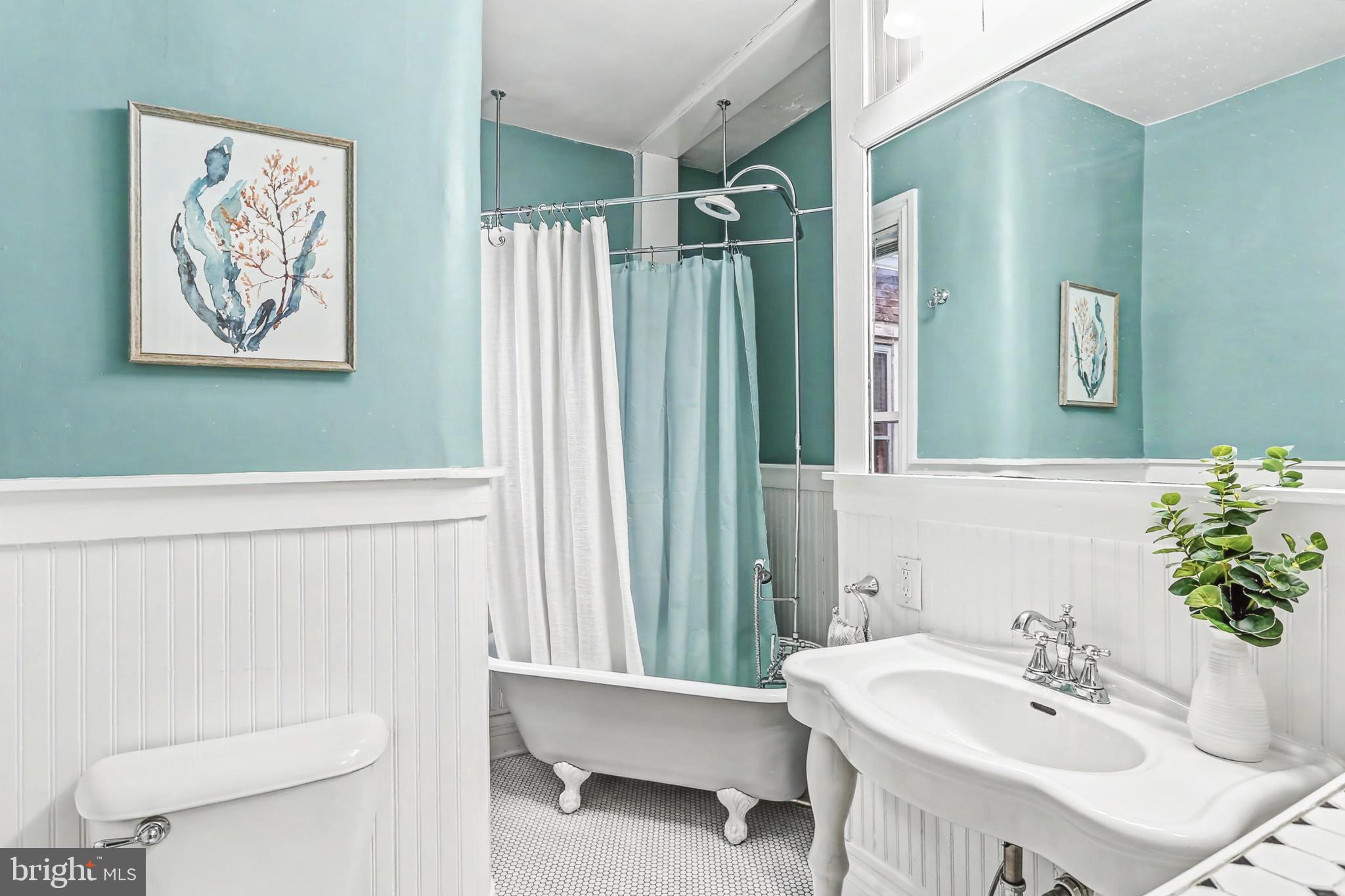 HISTORIC MIDTOWN - Residential