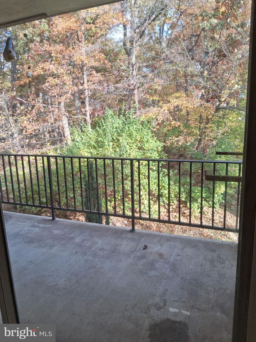 BEAUTIFULLY REMODELED TWO BEDROOM CONDO IN GREENBELT, JUST 3/4 MILES FROM MAIN GATE OF NASA, GODDARD SPACE FLIGHT CENTER. 
ALL NEW KITCHEN, BATHROOM, FLOORING, CARPETING AND PAINT. PARKING IS JUST STEPS FROM THE FRONT DOOR. CONDO FEE INCLUDES HEATING, AIR CONDITIONING, ALL UTILITIES, SWIMMING POOL AND MORE.
SELLER CREDIT OF $5,000.00 TOWARD BUYER'S CLOSING COSTS!