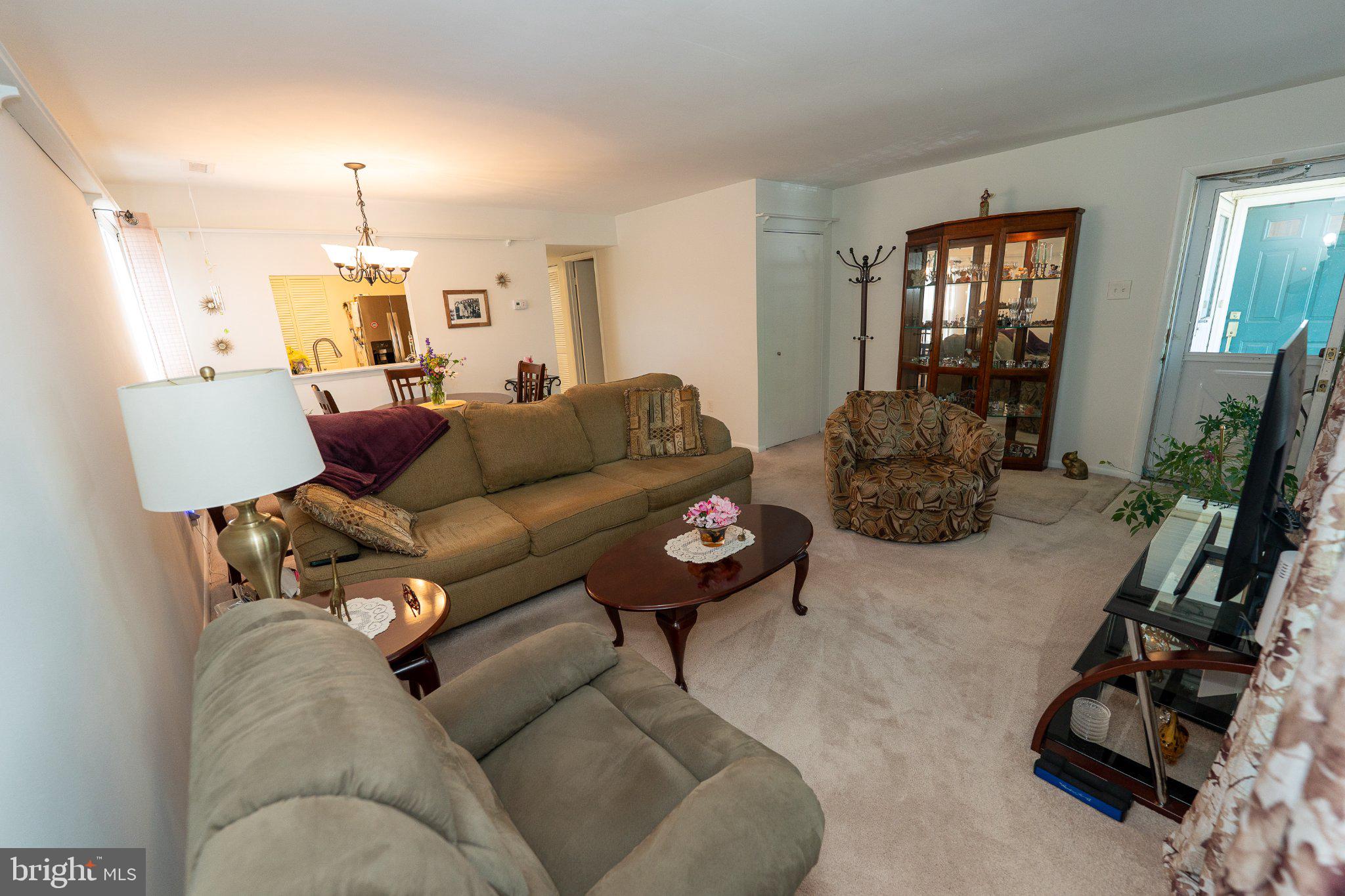 1113 JEFFERSON COURT A