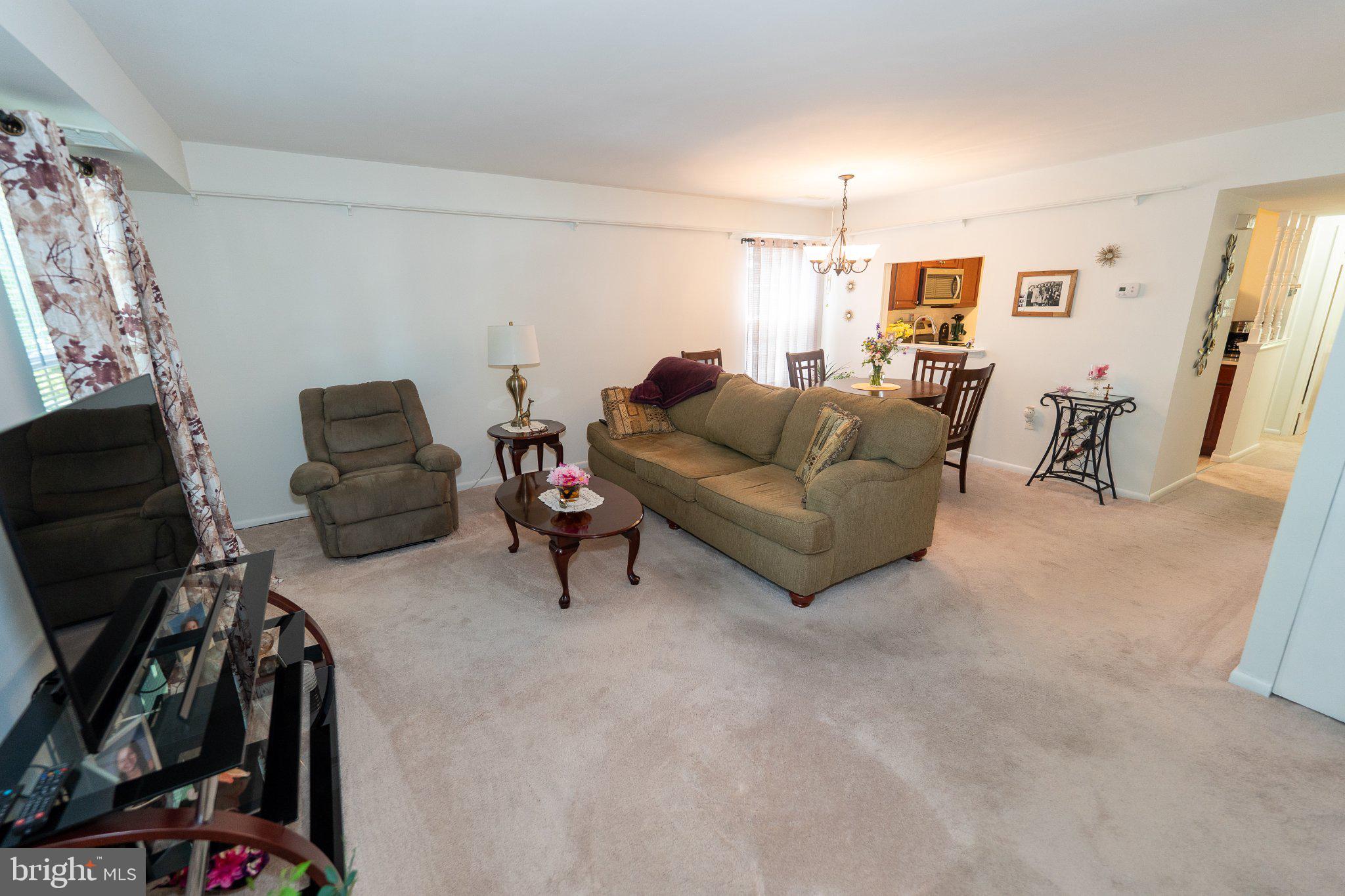 1113 JEFFERSON COURT A