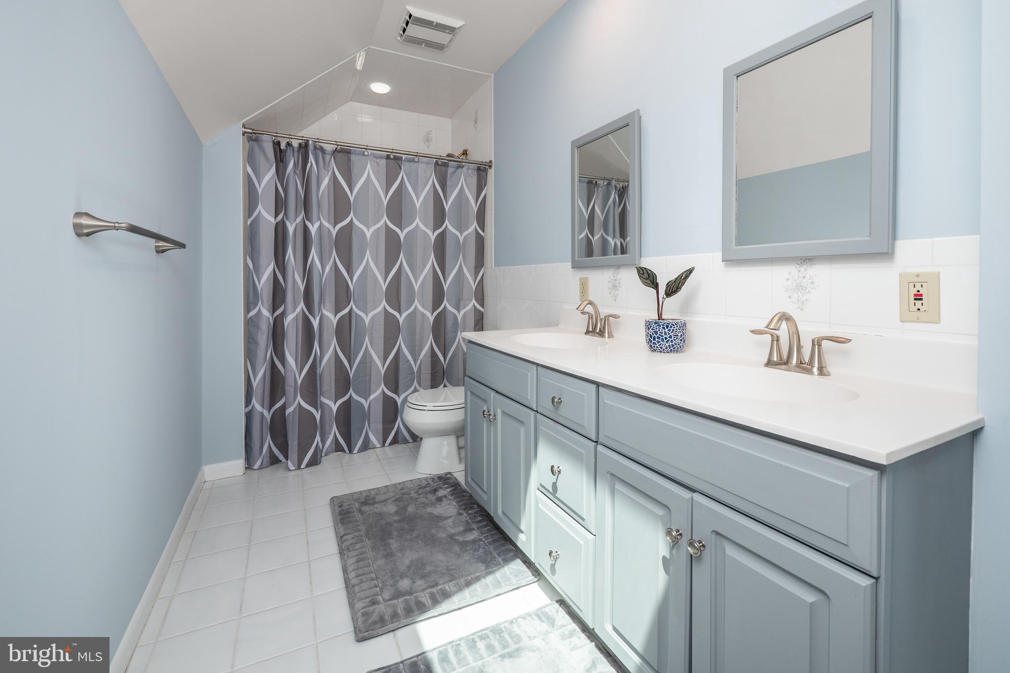 SAUCON VALLEY MEADOW - Residential