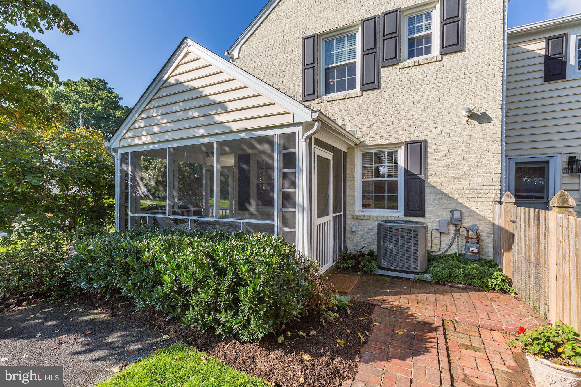 WOODMOOR - Residential