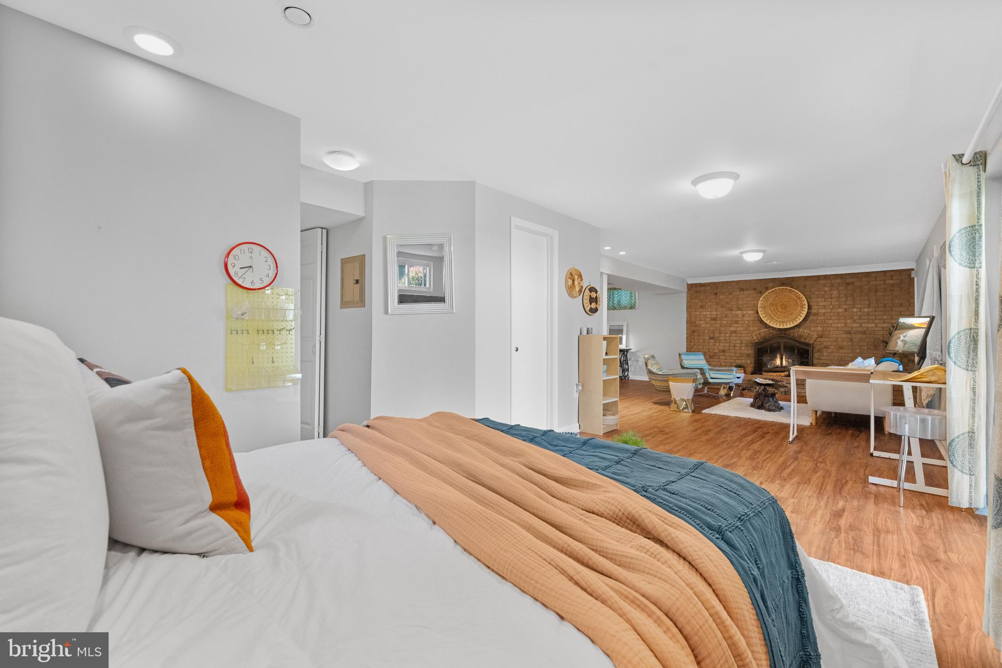 RAMBLEWOOD - Residential