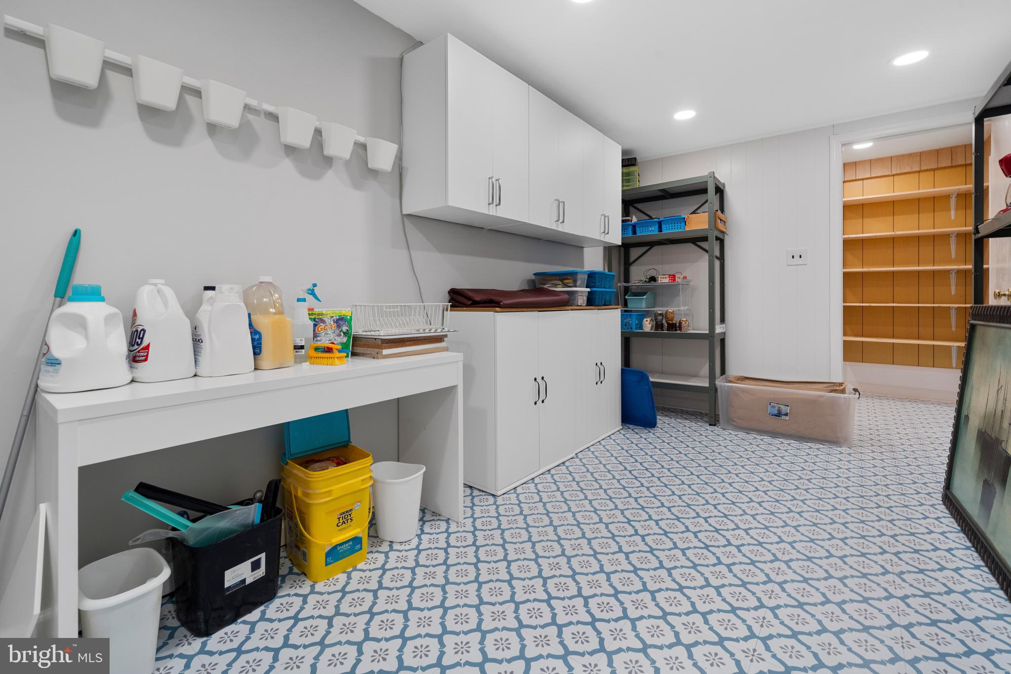 RAMBLEWOOD - Residential